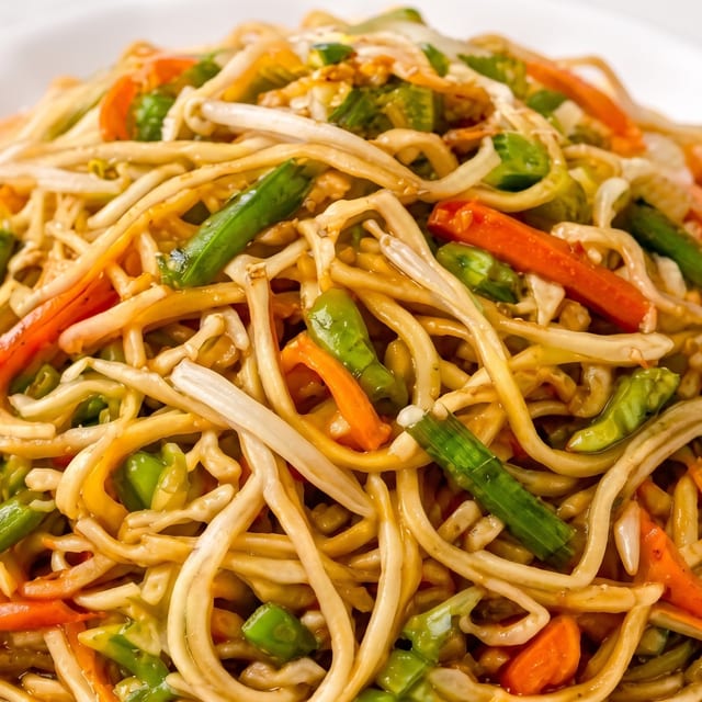 Vegetable Hakka Noodles.